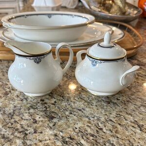 Royal Doulton Princeton sugar and creamer set
